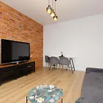 Minimalist In With Parking Near Kaliska By Renters *