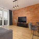 Appartement Minimalist In With Parking Near Kaliska By Renters
