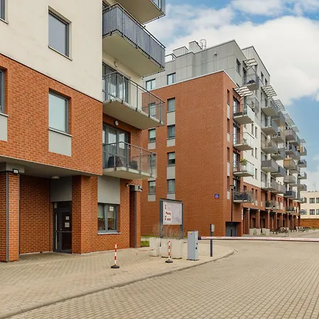 Minimalist In With Parking Near Kaliska By Renters Daire Łódź