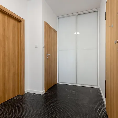 Minimalist In With Parking Near Kaliska By Renters Apartment Lodz