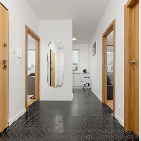 Minimalist In With Parking Near Kaliska By Renters