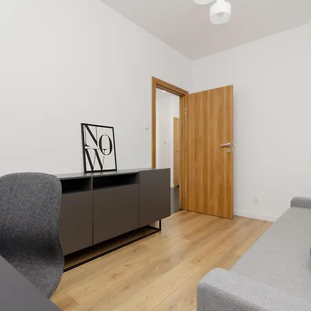 Apartment Minimalist In With Parking Near Kaliska By Renters