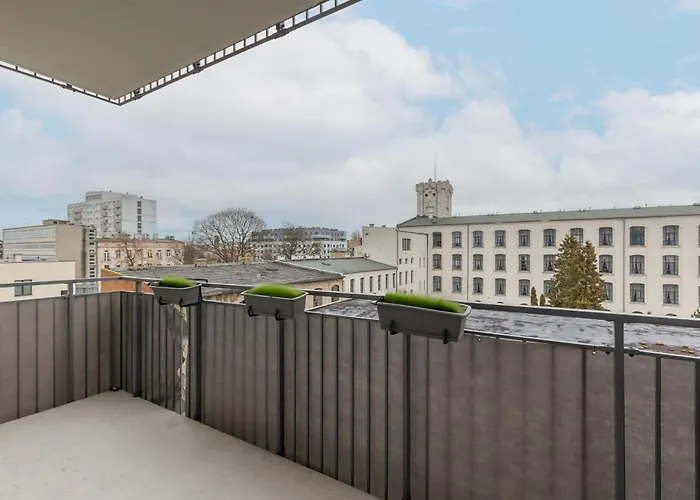 Apartamento Minimalist In With Parking Near Kaliska By Renters Łódź
