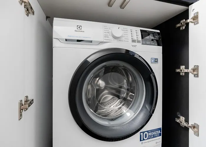 Minimalist In With Parking Near Kaliska By Renters