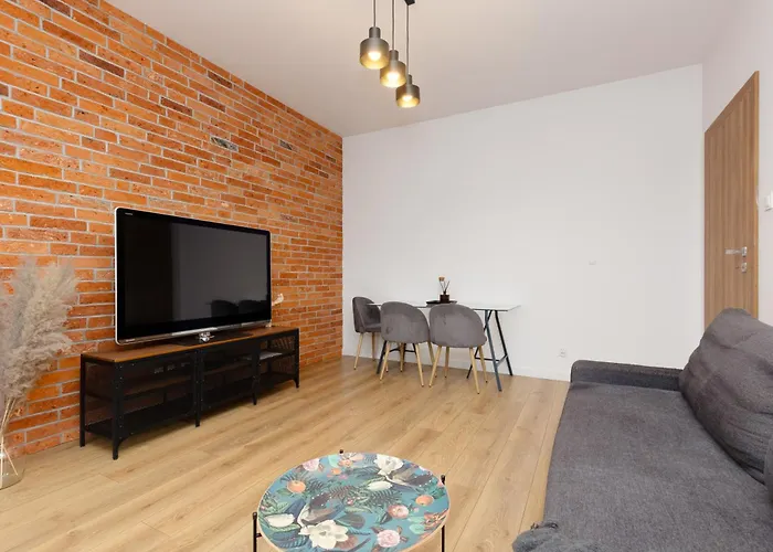 Minimalist In With Parking Near Kaliska By Renters *