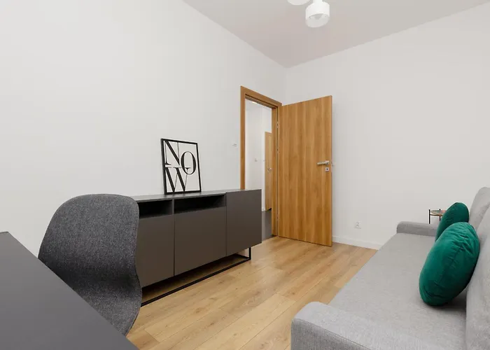 Apartamento Minimalist In With Parking Near Kaliska By Renters