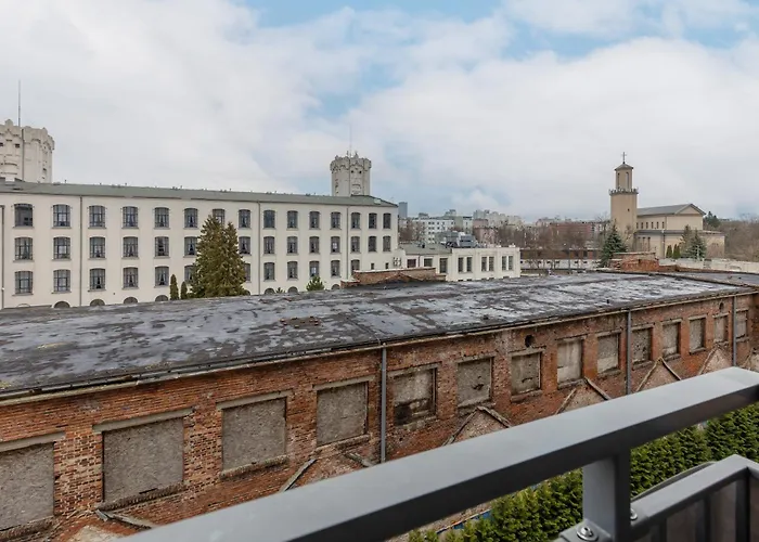 Minimalist In With Parking Near Kaliska By Renters Apartamento *